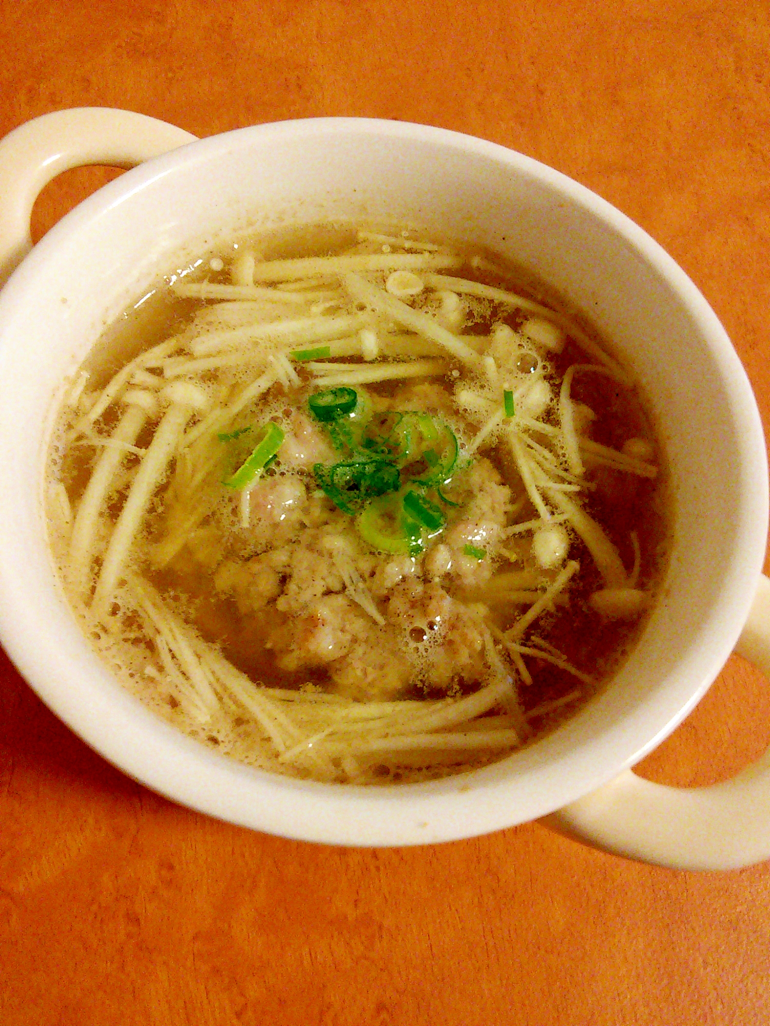レンジで簡単♪えのきと豚ひき肉の中華スープ