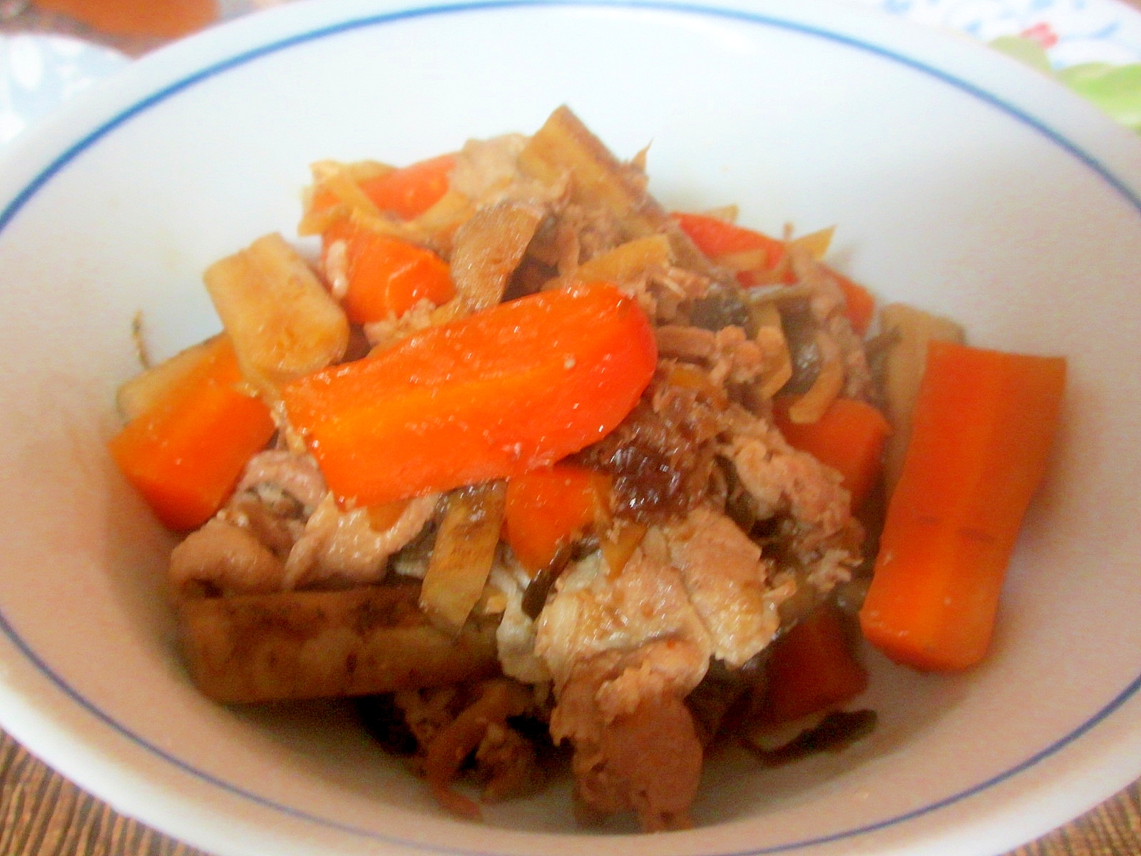 豚肉、にんじん、ごぼうの煮物（圧力鍋）