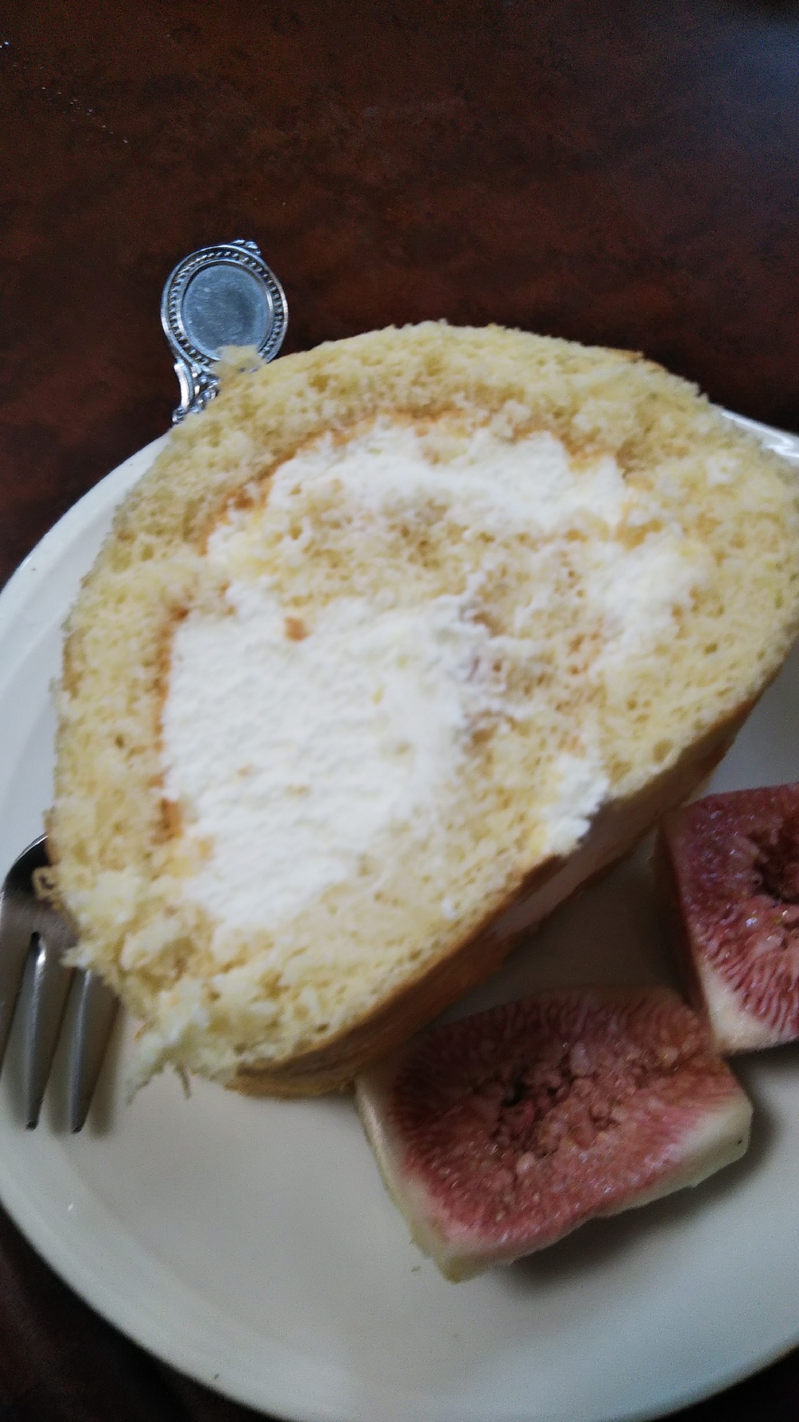 いちじくのロールケーキ