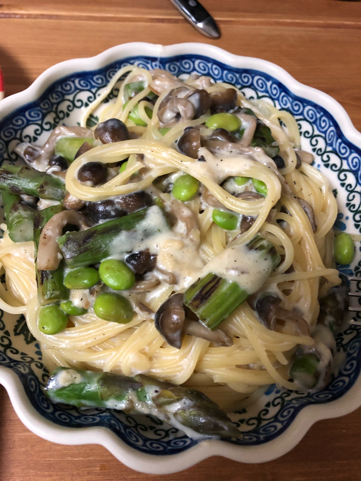 枝豆とアスパラのホワイトソースパスタ