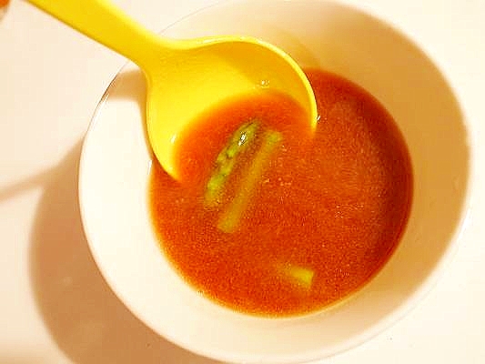 アスパラ＆マーガリンで味噌スープ！