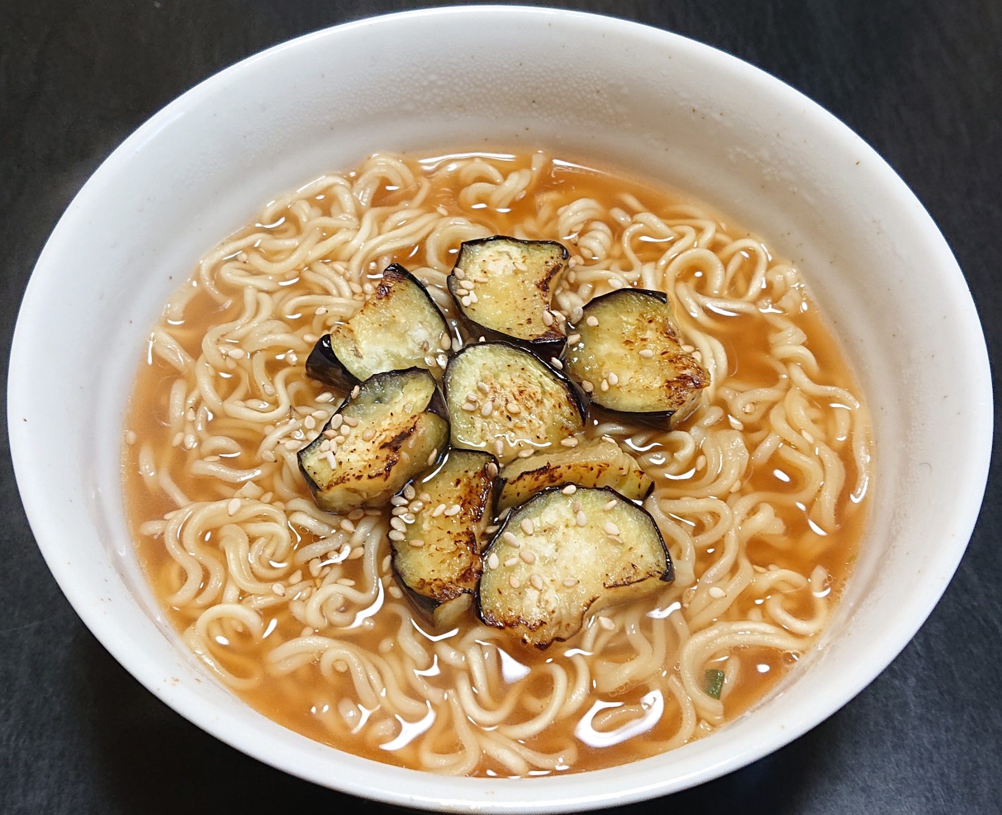 インスタントで☆ゴマ茄子みそラーメン