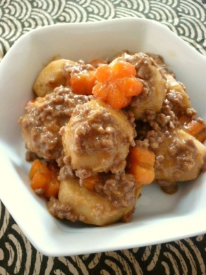 ほっこり煮物☆里芋・にんじん・ひき肉の味噌煮