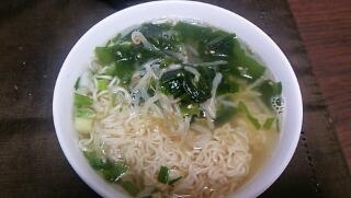 きつね味わかめもやしラーメン