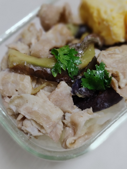 これうまつゆで楽ちん♡豚肉となすとしめじの簡単炒め