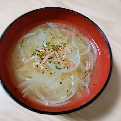 あみえびとたまねぎのお味噌汁