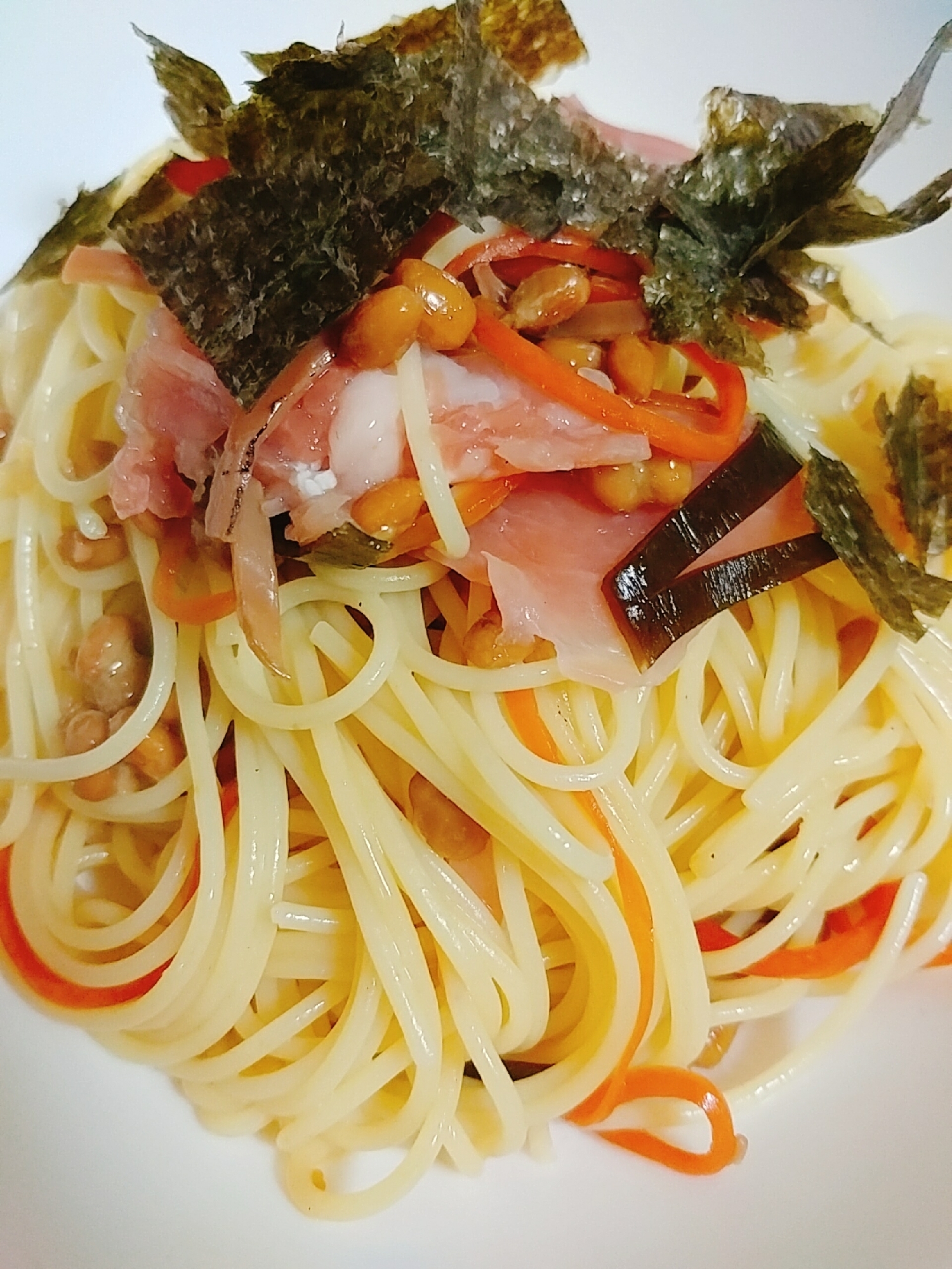 ほんだしで☆松前漬け　納豆　生ハムのパスタ