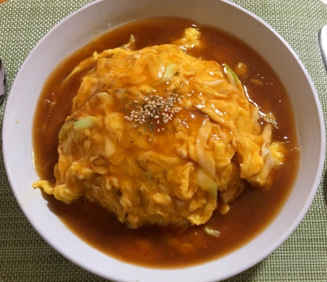 天津飯 直火で仕上げた天津飯（醤油あん） - 商品情報 - 冷凍食品・冷凍野菜は