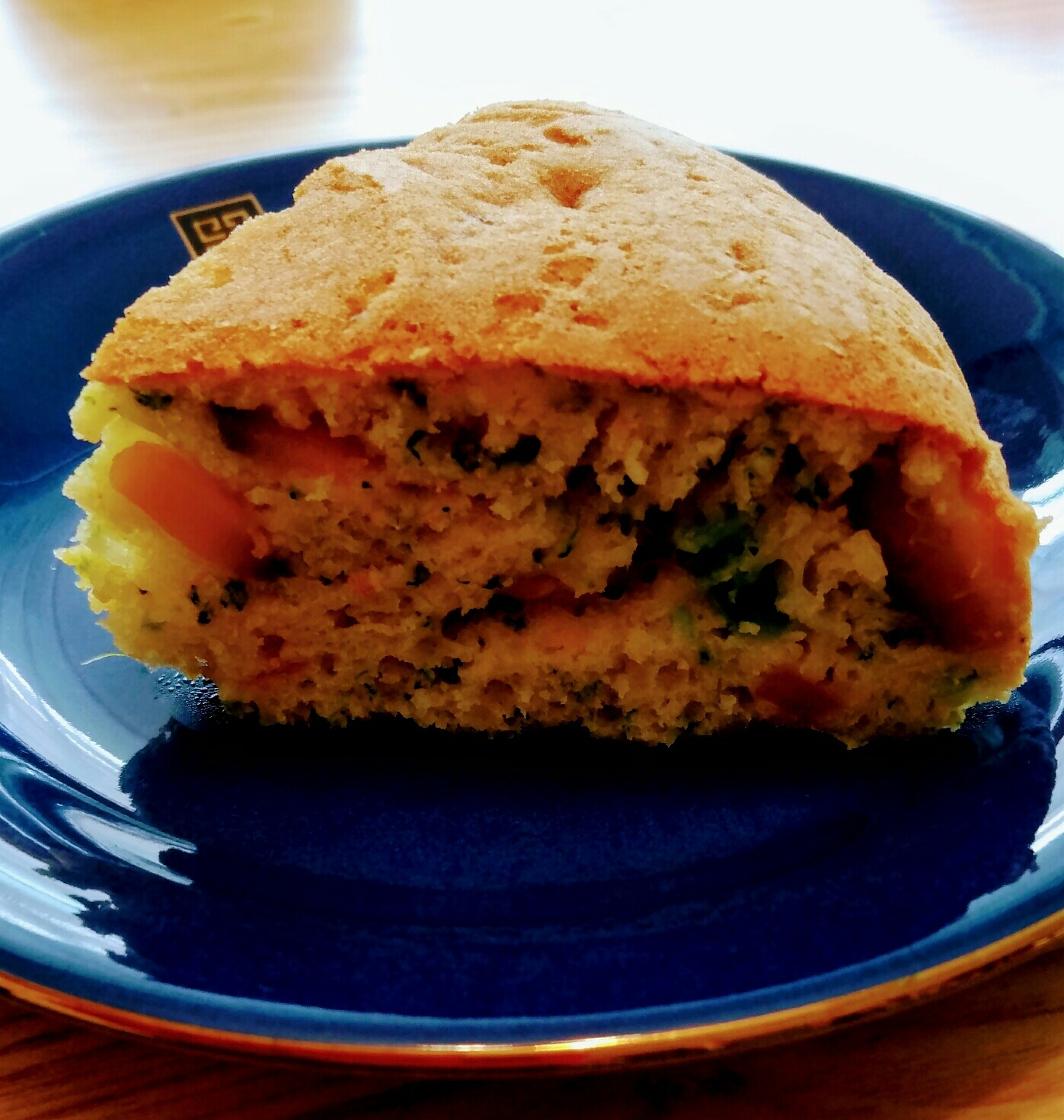 炊飯器で簡単カボチャとブロッコリーのケーキ