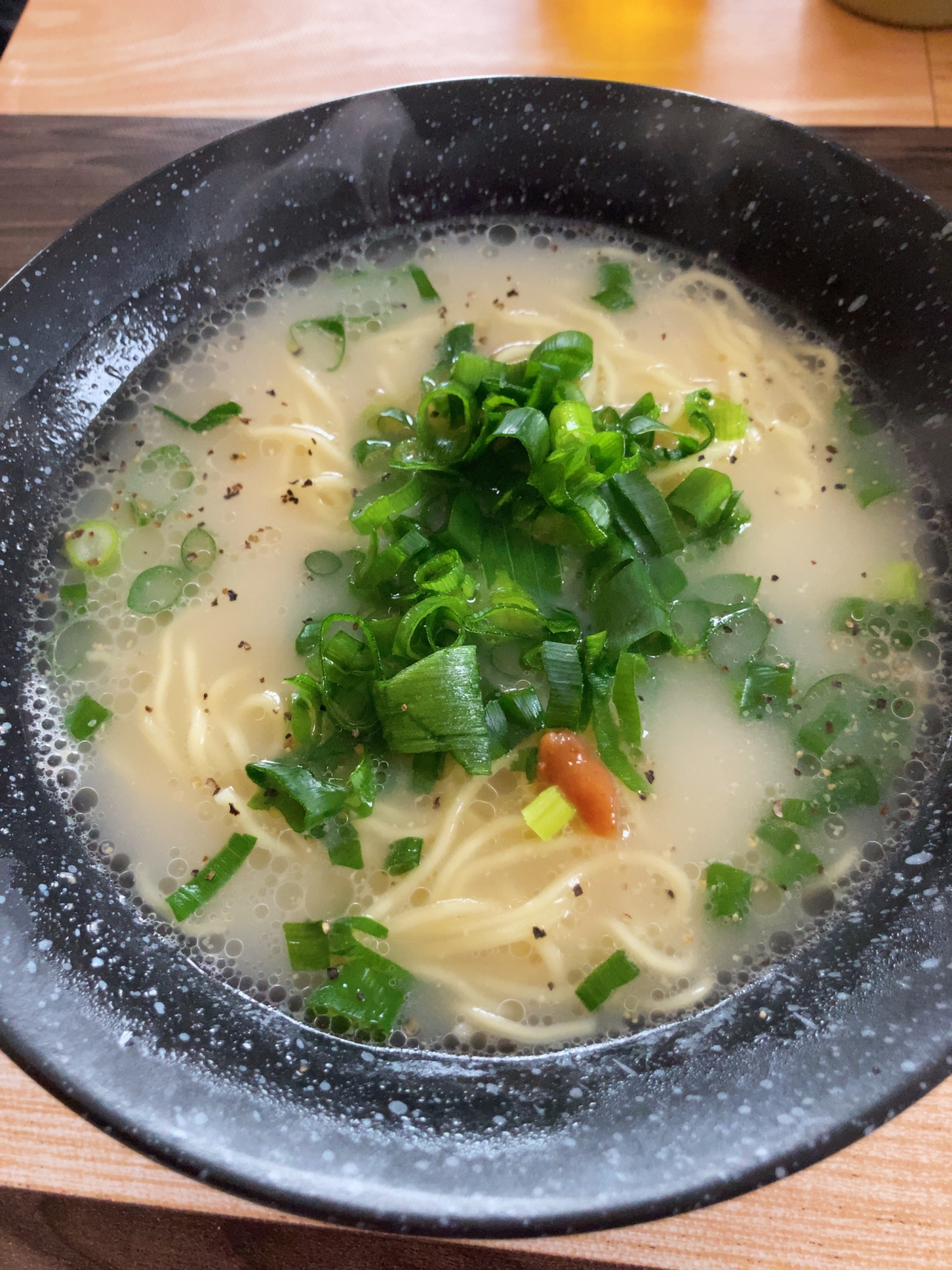 ネギ豚骨ラーメン