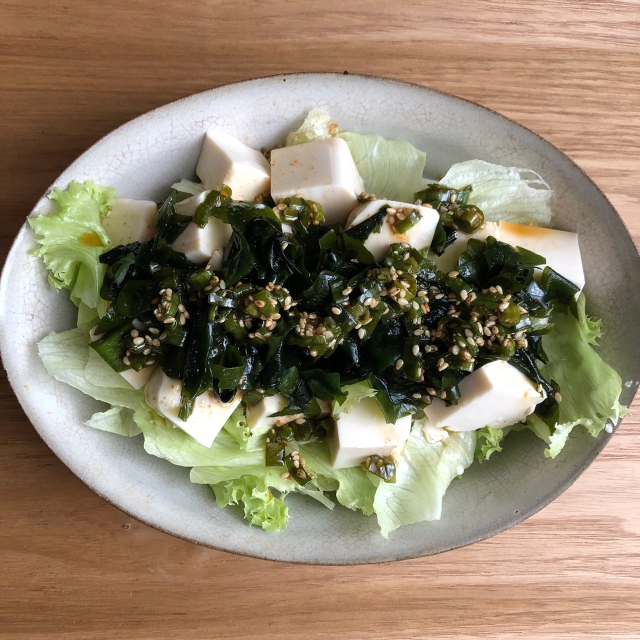 豆腐とわかめの韓国風サラダ