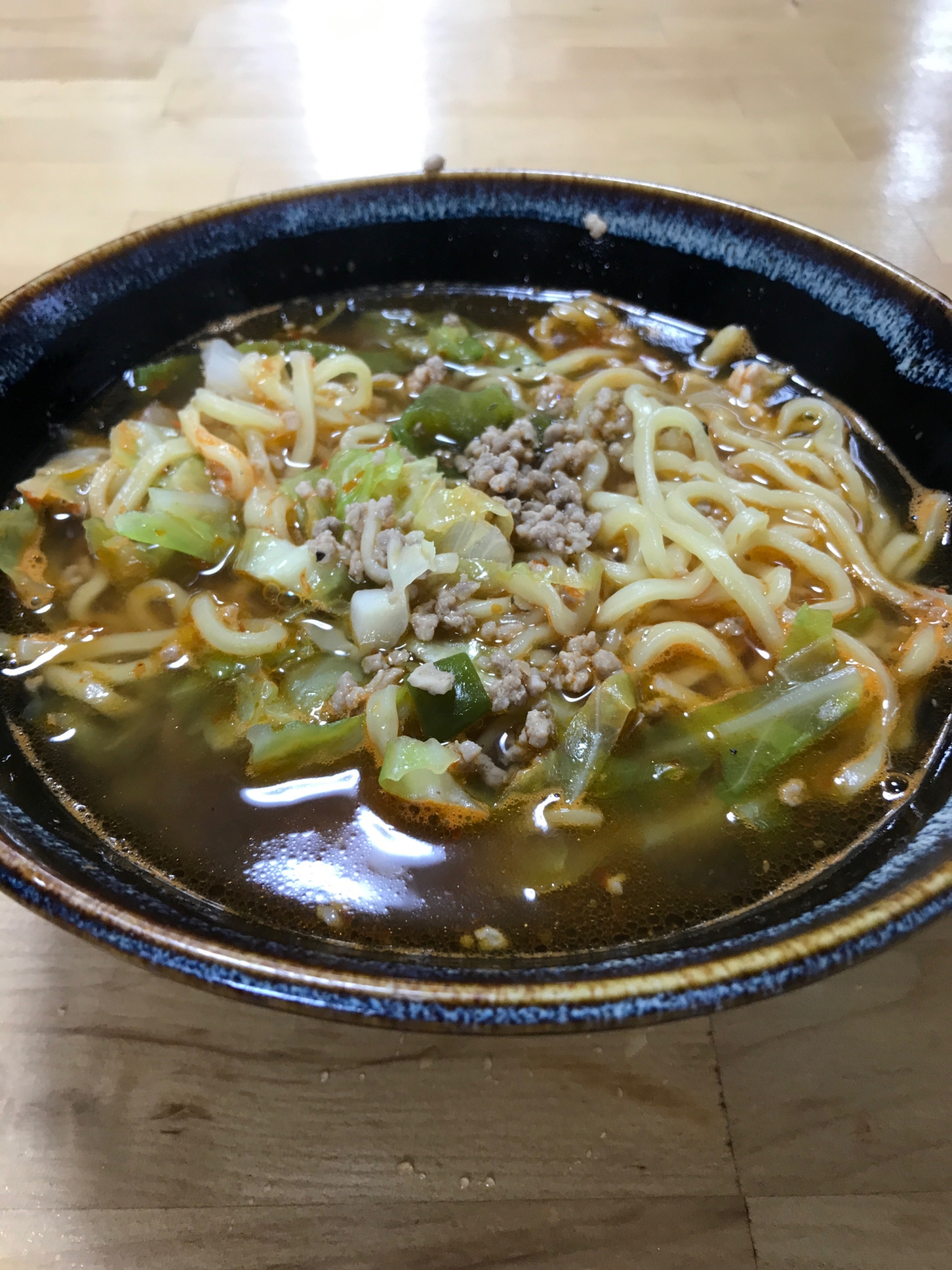 ヒーヒー、激辛担々麺