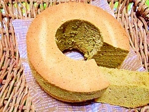 抹茶☆米粉シフォンケーキ