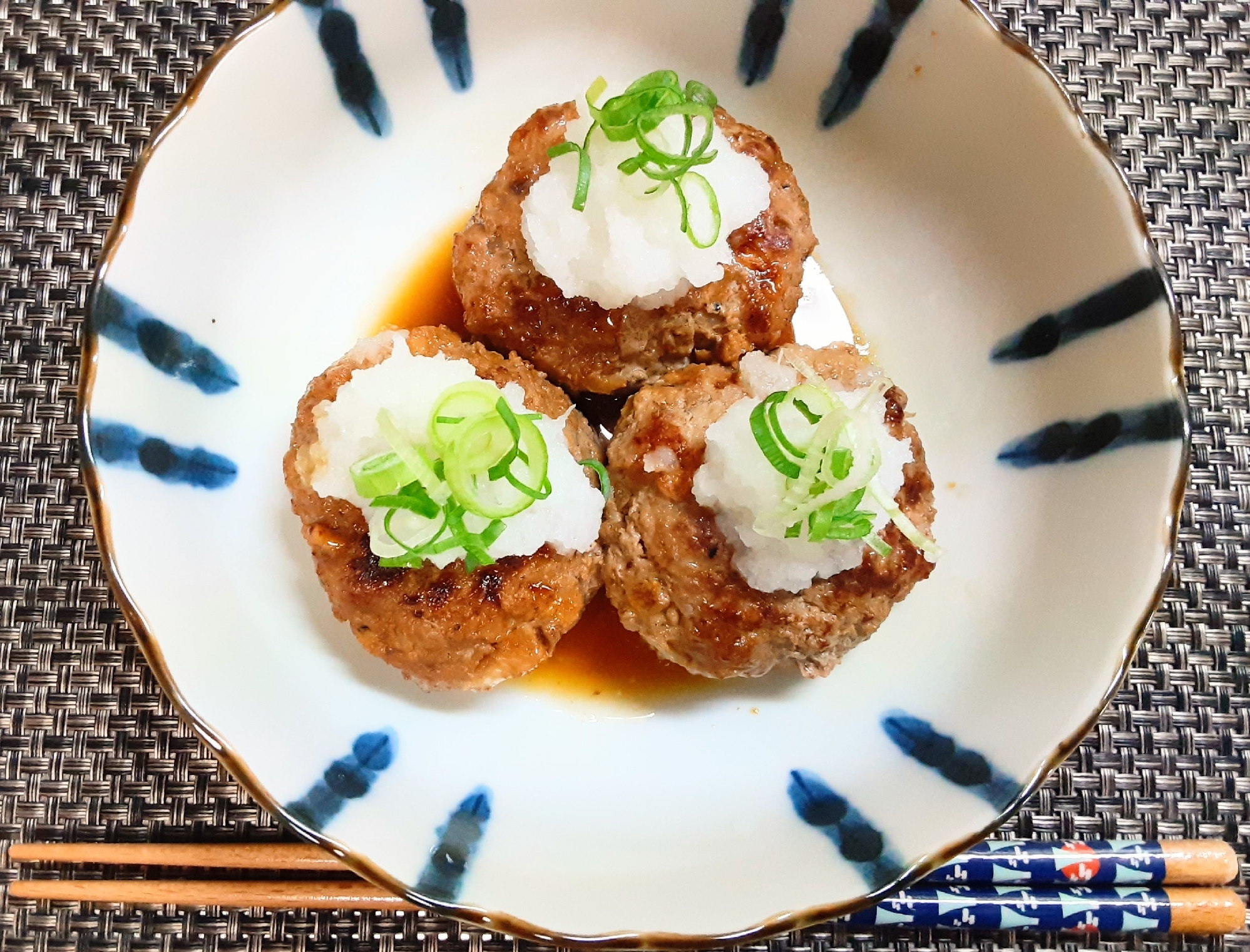 麩と豆乳入りのヘルシーおろしハンバーグ