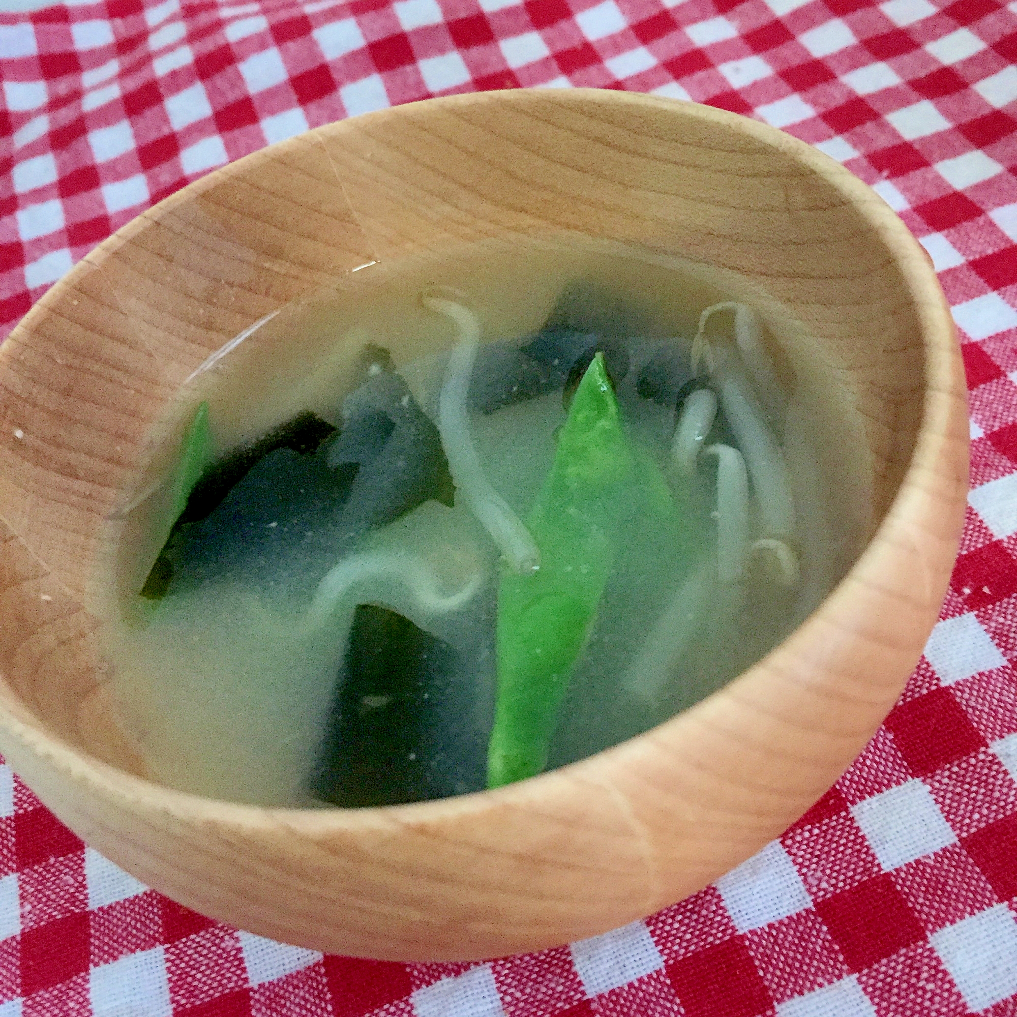 わかめとインゲンともやしの味噌汁☆