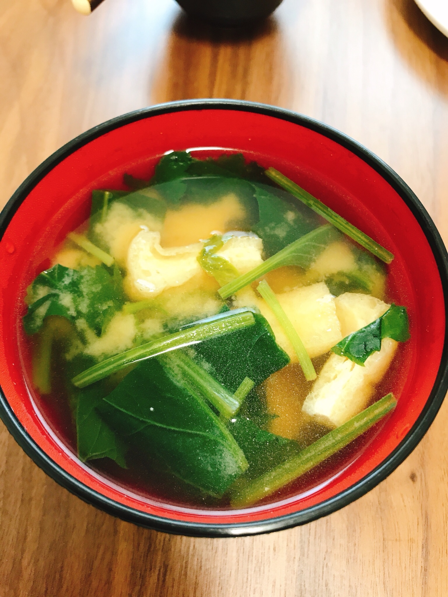 ほうれん草と油揚げの白味噌汁