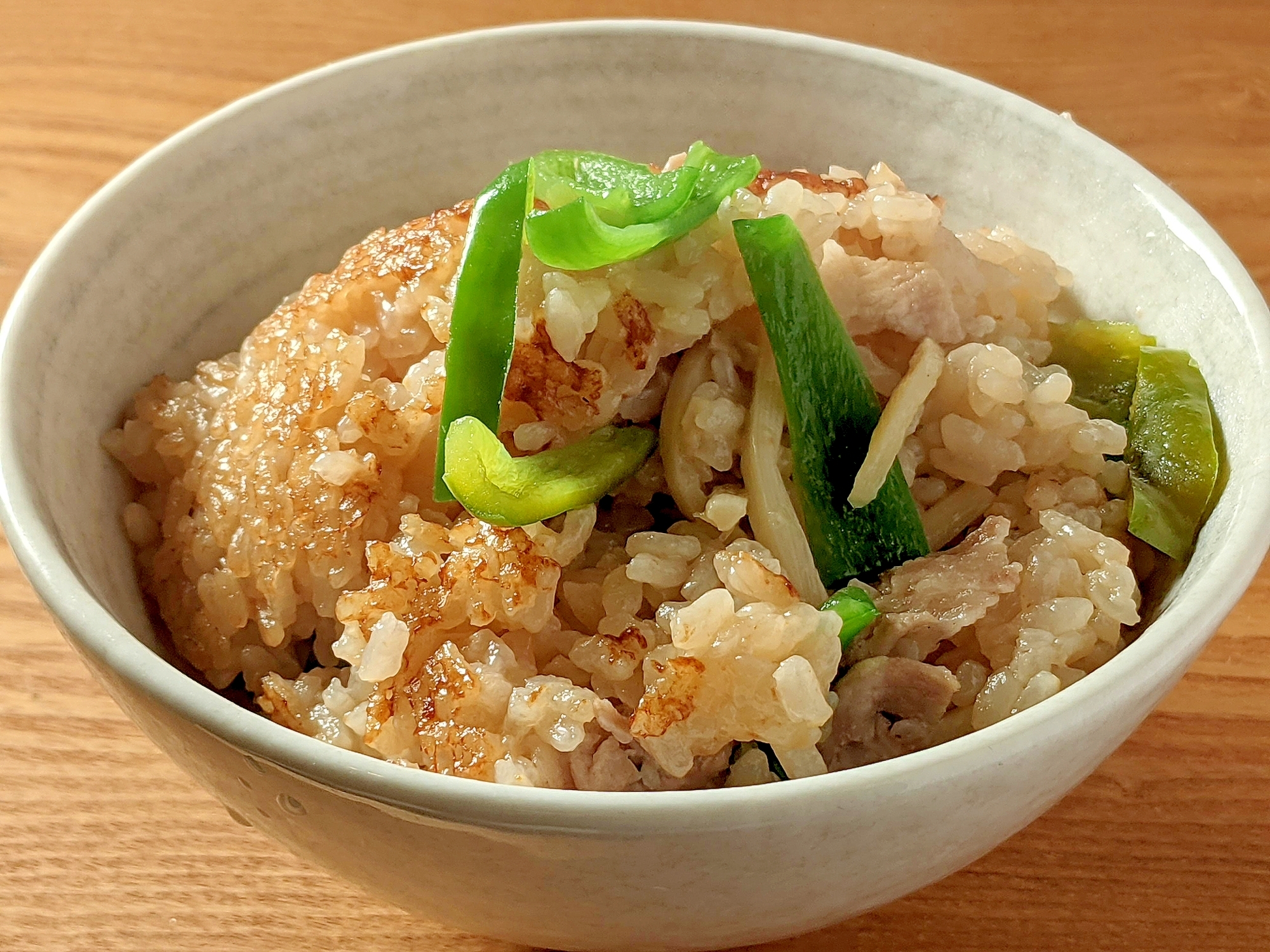 青椒肉絲風炊き込みご飯