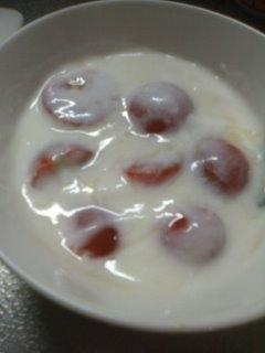 食後のデザートにいただきました(^o^)ミニトマトの新しい食べ方ですね(^o^)美味しかったです(^o^)