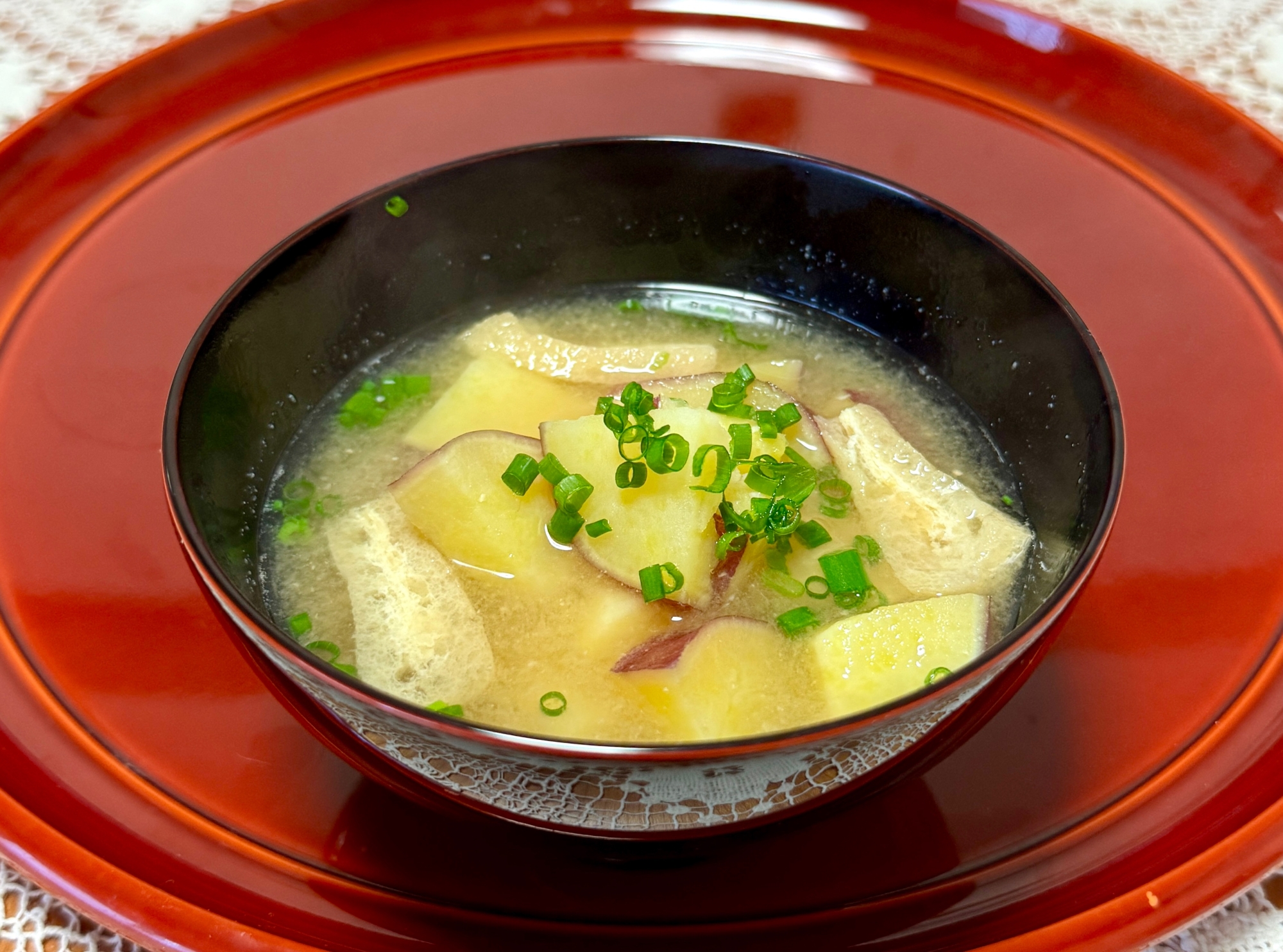 ホクホクの鳴門金時と油揚げと青ねぎの☆味噌汁