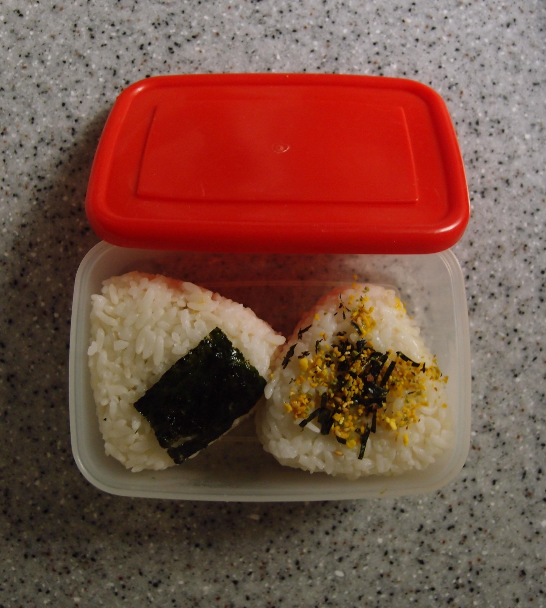 たらこマヨネーズのおにぎり弁当
