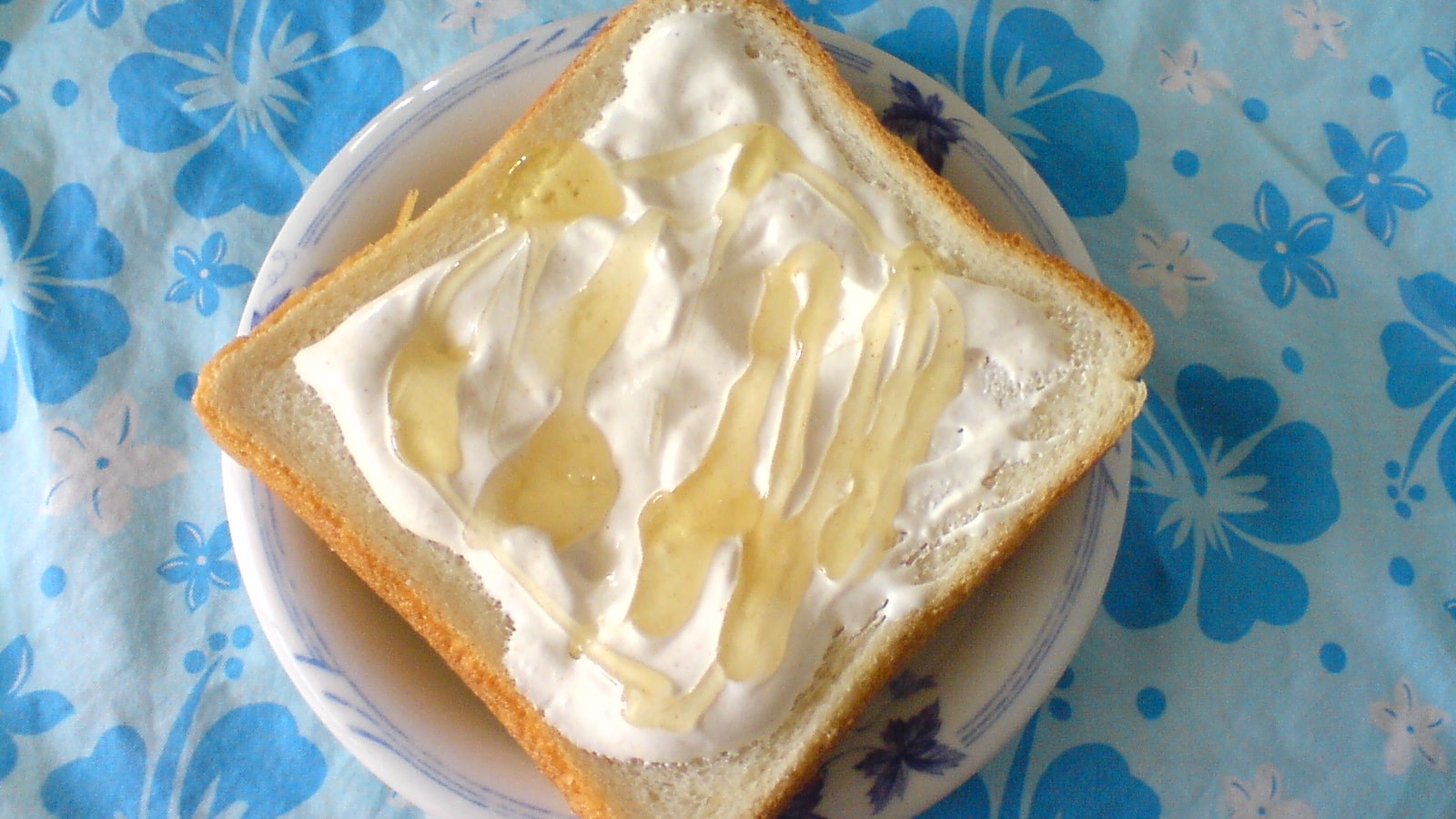 ゚d゚ ウマー はちみつホイップトースト レシピ 作り方 By 桐葉かえで 楽天レシピ ゚d゚ ウマー はちみつホイップトースト レシピ 作り方 By 桐葉かえで 楽天レシピ