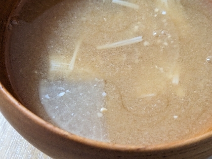 大根とえのきの味噌汁
