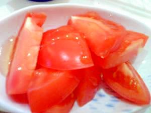 酸っぱいトマトが甘いトマトへ変身サラダ