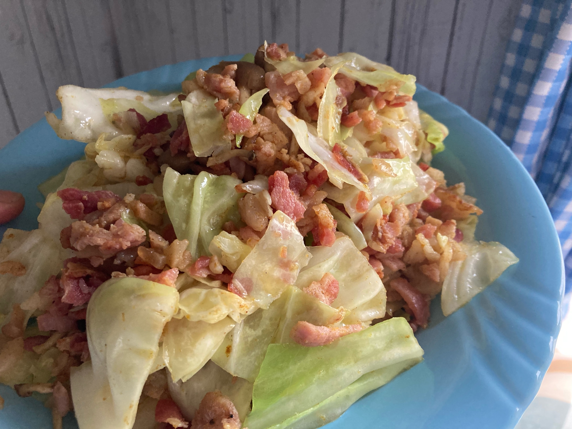 野菜とベーコンのカレー炒め