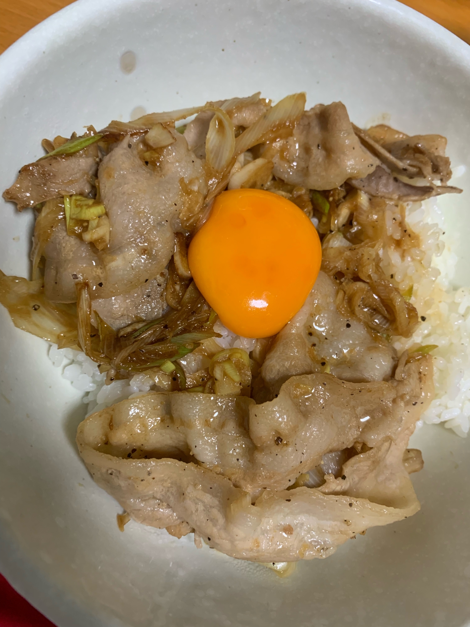 ニンニクマシマシネギ塩豚カルビ丼