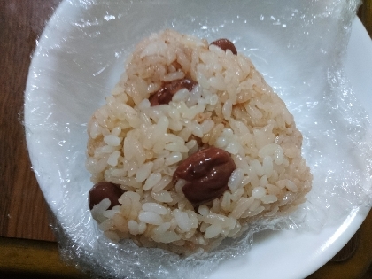 食紅を使わない豆色お赤飯 レシピ 作り方 By Yumemeojo 楽天レシピ