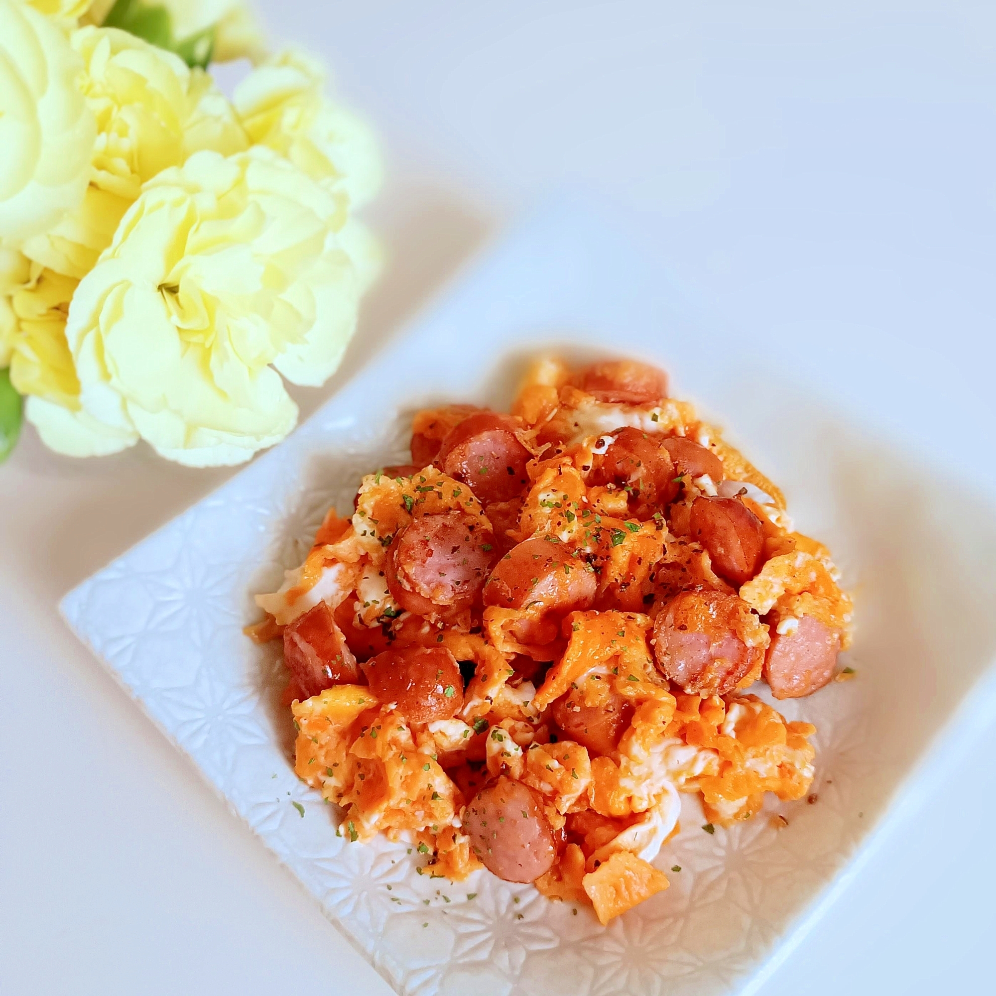 残った納豆タレde簡単ᕷ*ウインナーの卵炒めꕤ୭*