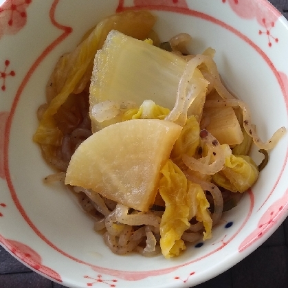 油あげと白菜と大根の煮物