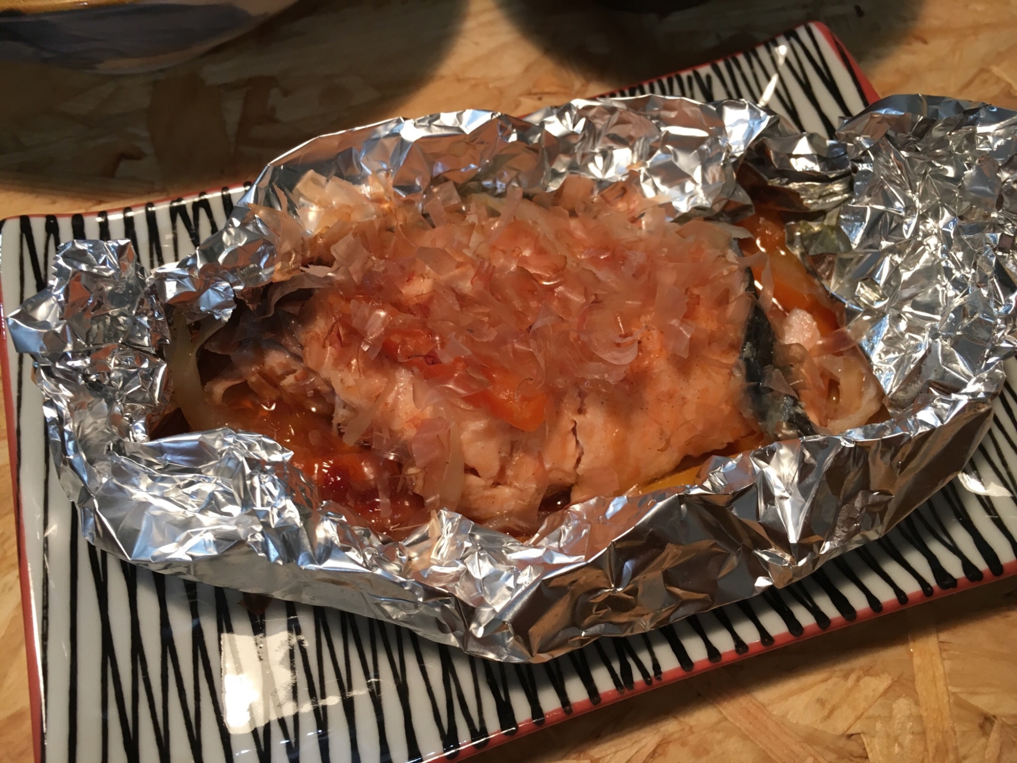 簡単！鮭と野菜のホイル焼き。