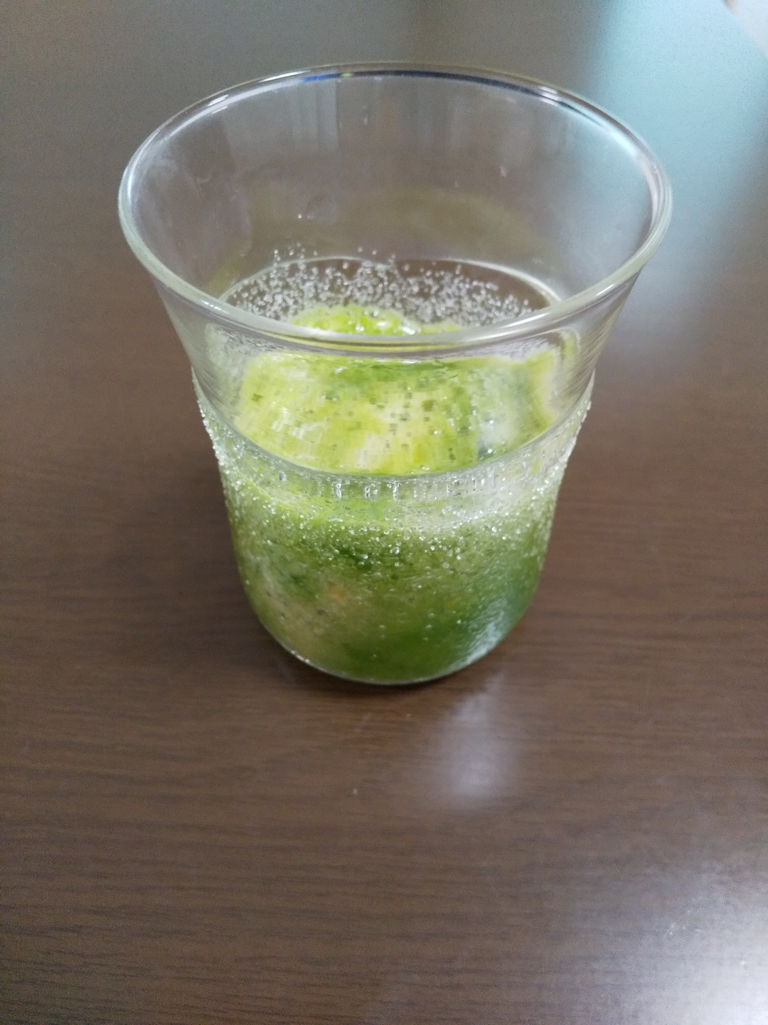 健康野菜スロージュース（小松菜、パセリ、ニンジン）