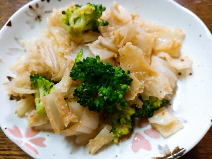 白菜とブロッコリーのゴマ和え