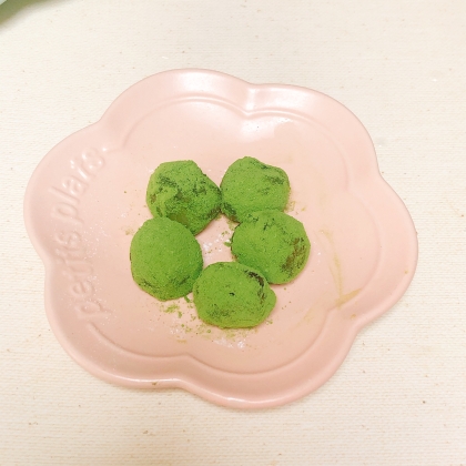 キンプリンさん♪レポありがとうございました♪抹茶とオリーブオイルのほろけるスノーボールとても美味しかったです(´ ᴗ ` )ෆ˚*素敵なレシピありがとうございま