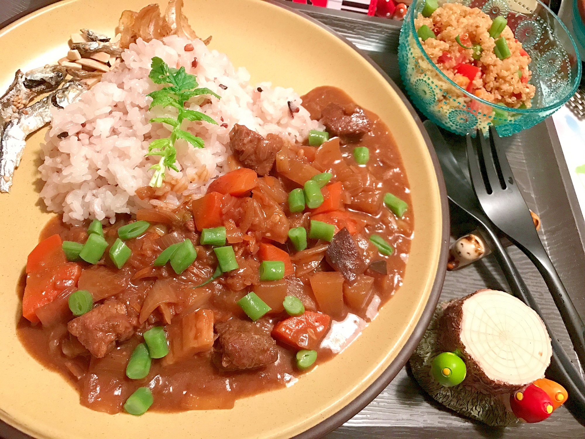 皮&芯が旨味！根菜ごろごろ八丁味噌どて煮風カレー