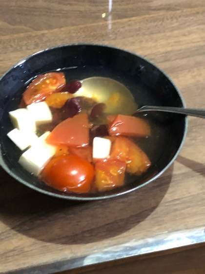 フレッシュトマトと豆腐のさっぱりコンソメスープ