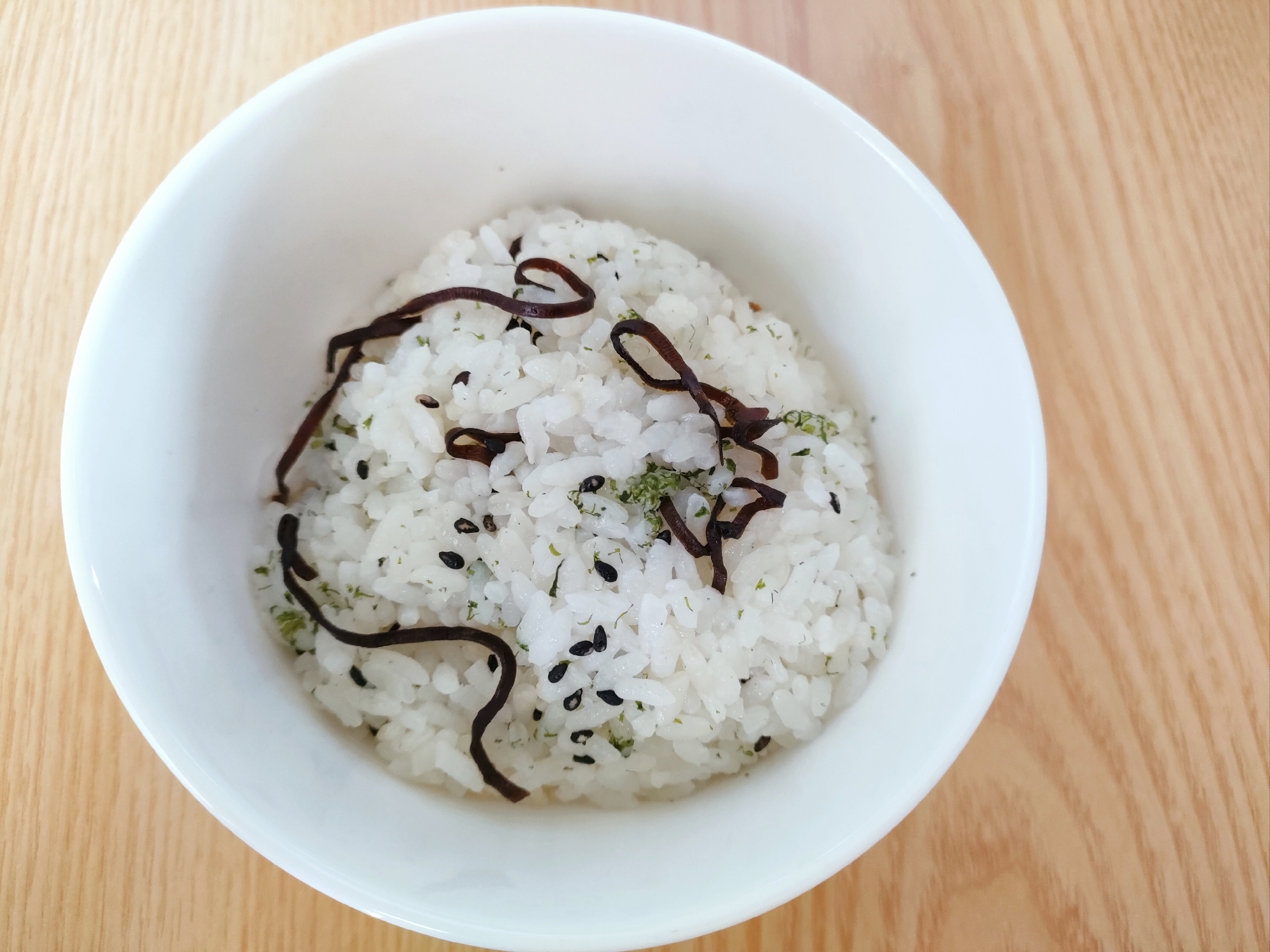 塩昆布と青海苔と黒ごまのおにぎり