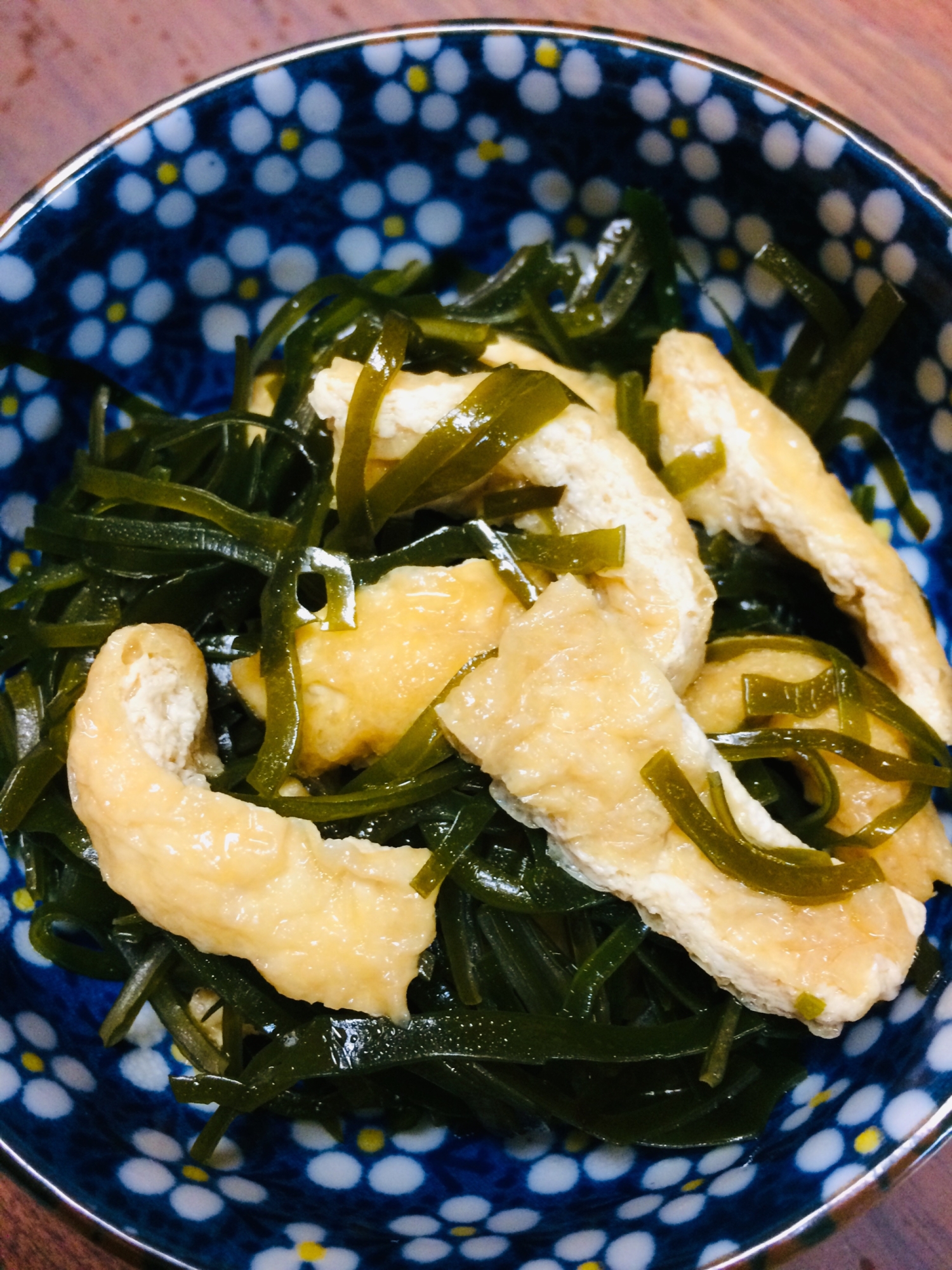 切り昆布と油揚げの煮物