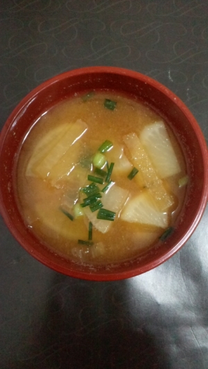 カブと大根のお味噌汁