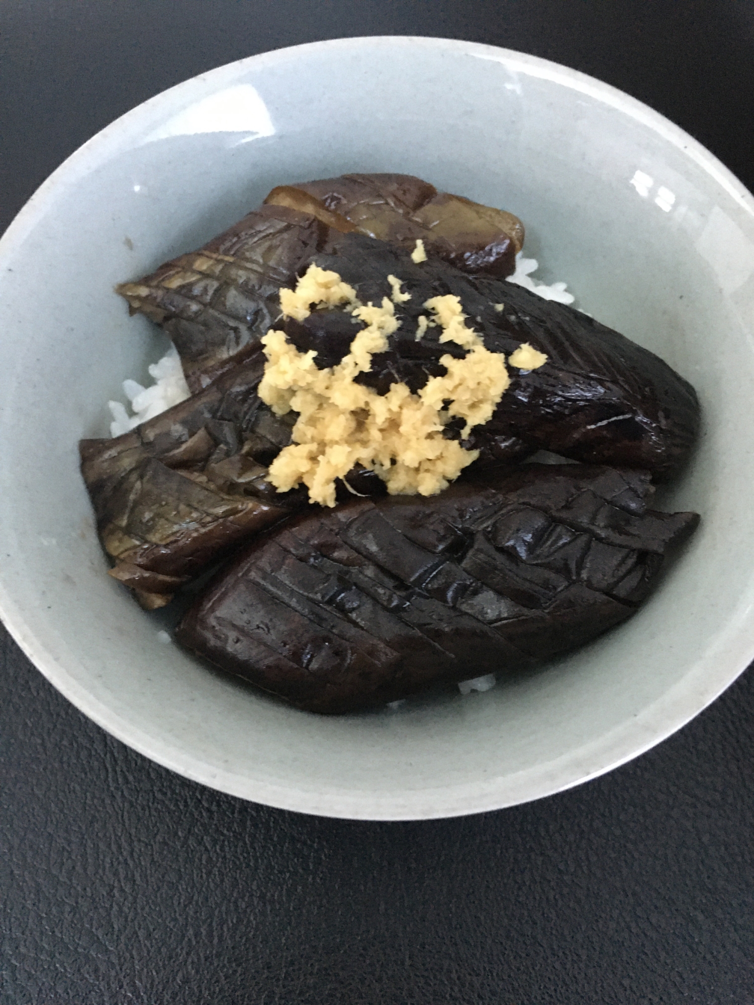 長なすの山わさび丼
