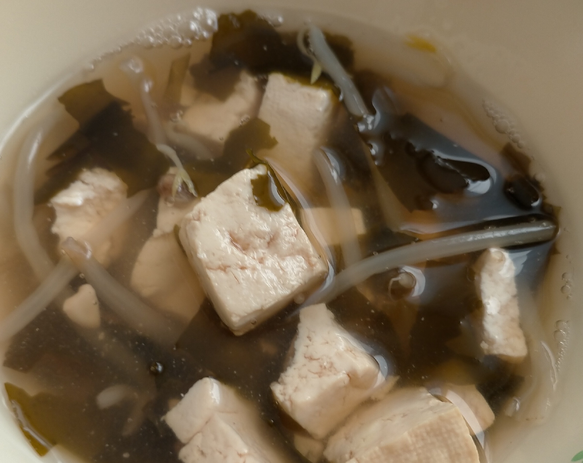 わかめと豆腐のヘルシースープ