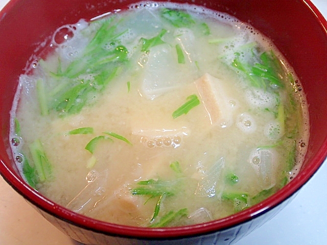 ❤高野豆腐入り　大根と玉ねぎと水菜のお味噌汁❤