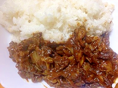 アボカドと舞茸と玉ねぎのカレー