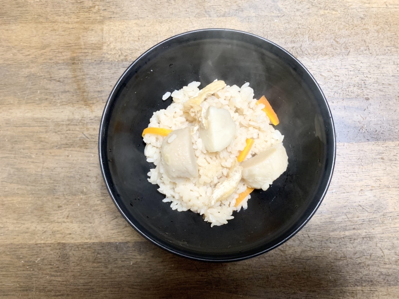 土鍋ご飯　里芋の炊き込みご飯