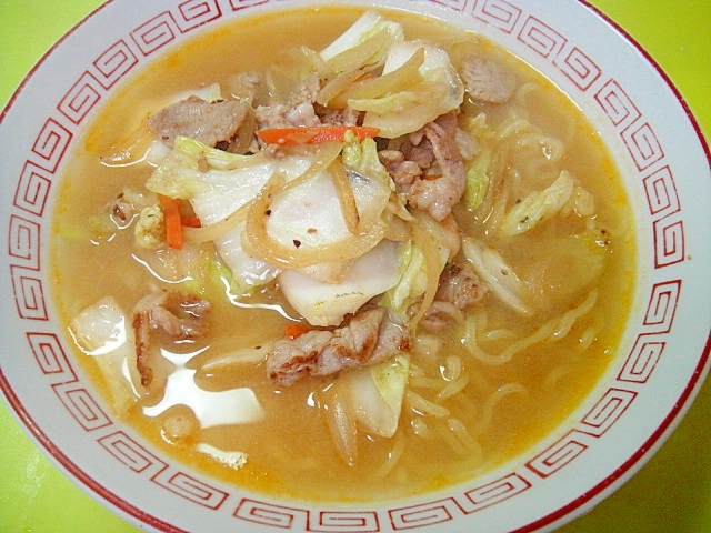 野菜たっぷり♡白菜炒め味噌ラーメン