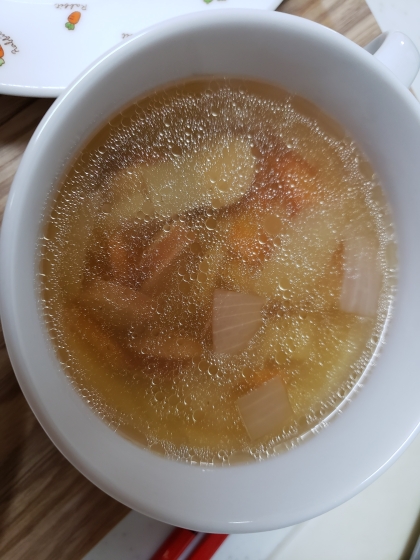 具材を炒めて作るスープを初めて作りました
コクがあって美味しかったです！