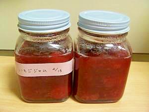 さらっととろーり☆丸ごとイチゴジャム (HBで)