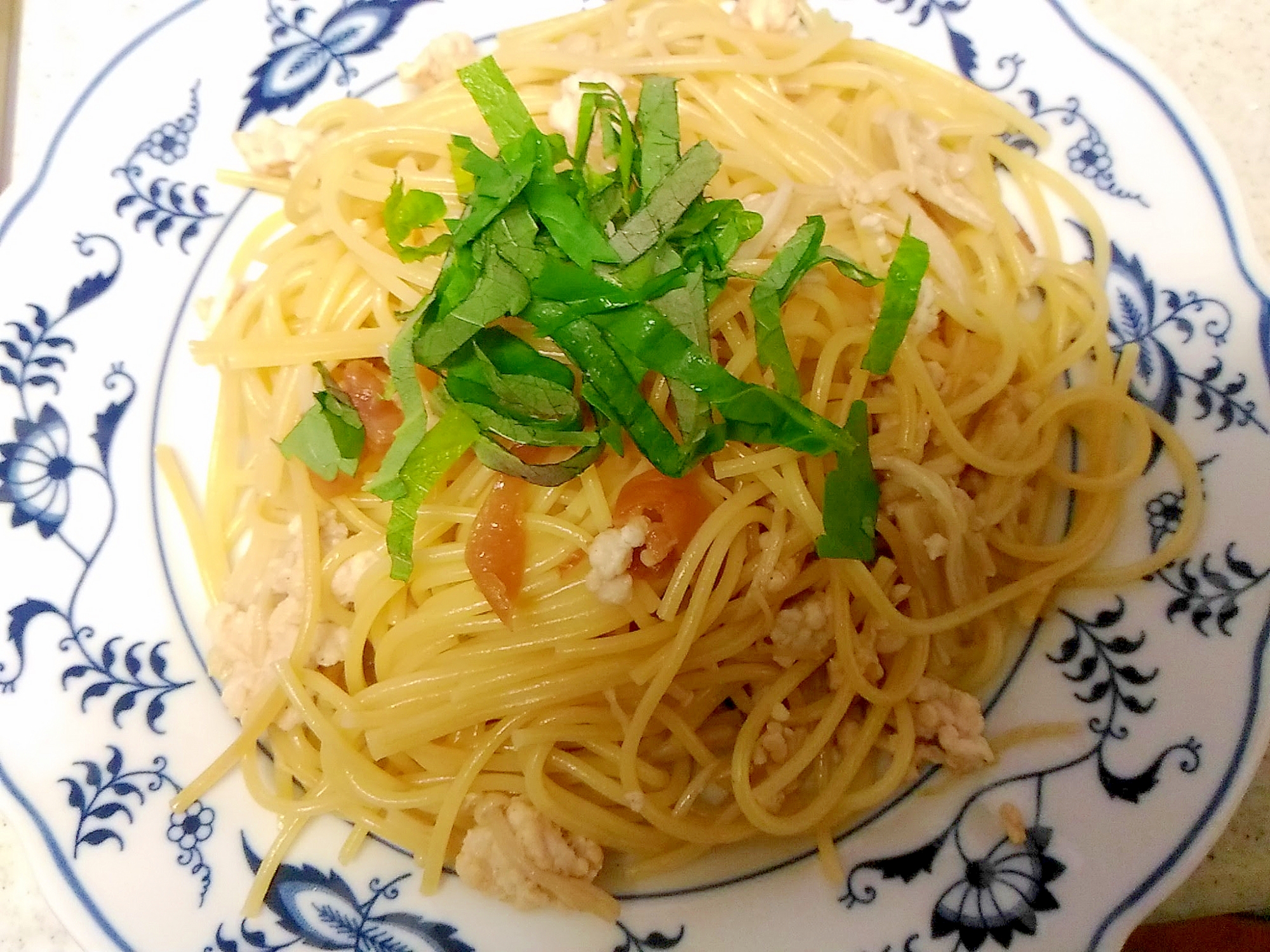 梅しそ 鶏ミンチ エノキのパスタ レシピ 作り方 By ねあっっ 楽天レシピ